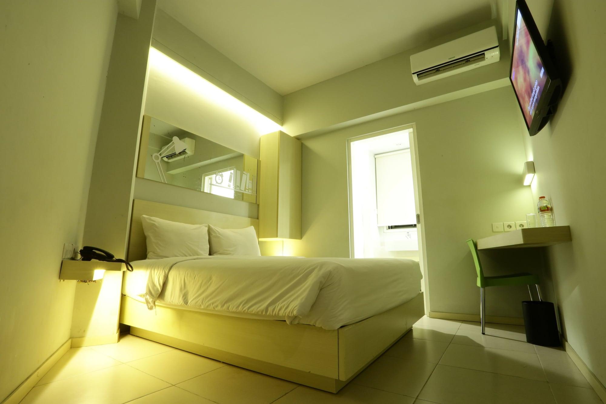 Cleo Hotel Tunjungan Surabaya Exterior foto