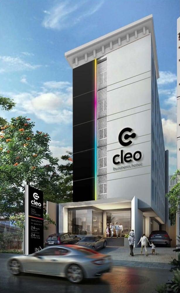 Cleo Hotel Tunjungan Surabaya Exterior foto