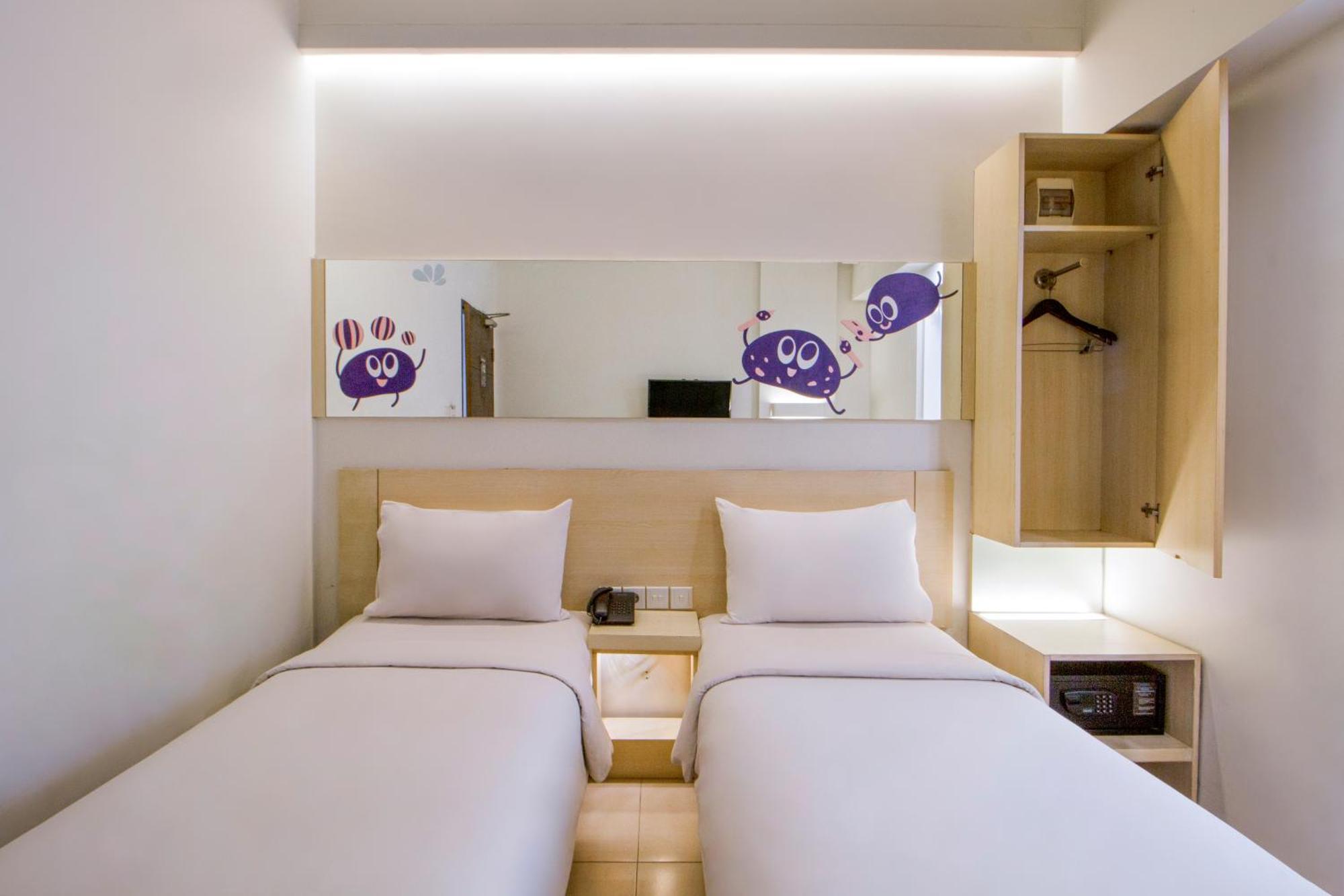 Cleo Hotel Tunjungan Surabaya Exterior foto